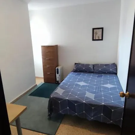 Con Cama Doble, Piso Compartido En Avenida Blasco Ibanez Guest house